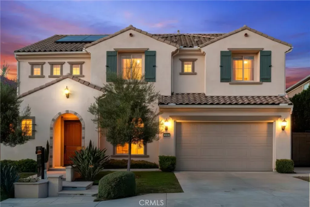 Property Photo:  24347 W Stone Bend  CA 91304 