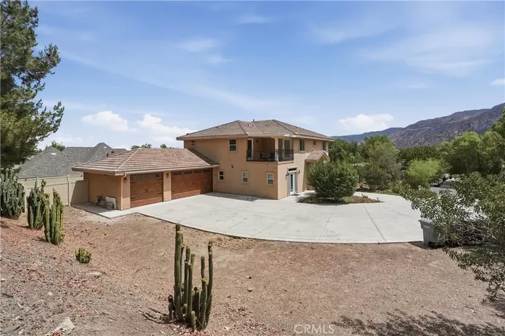 Property Photo: 14840 Amorose CA 92530