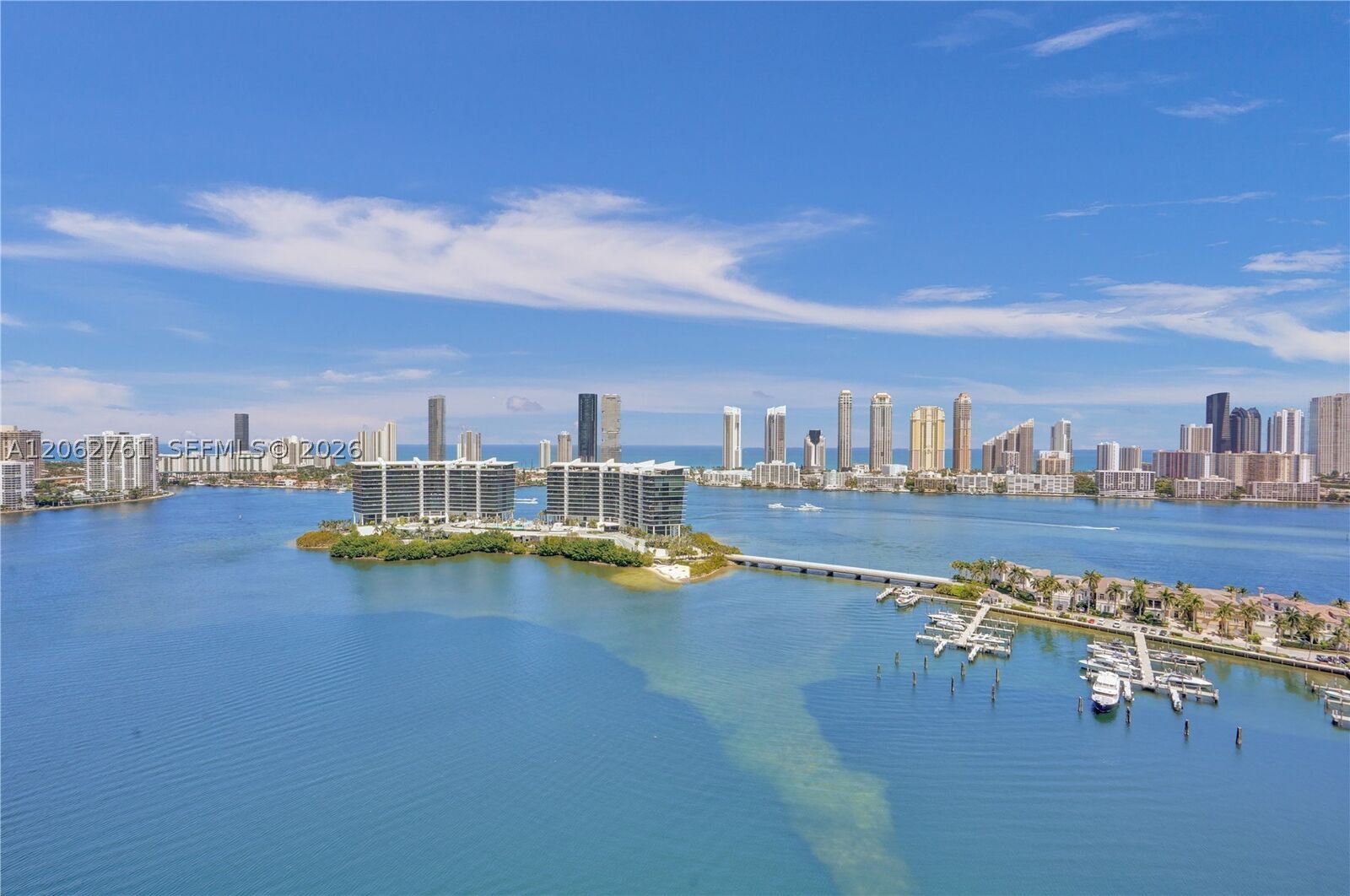 Property Photo:  3201 NE 183rd St 2403  FL 33160 