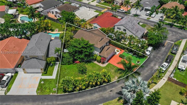 Property Photo: 15905 SW 83rd Ter FL 33193