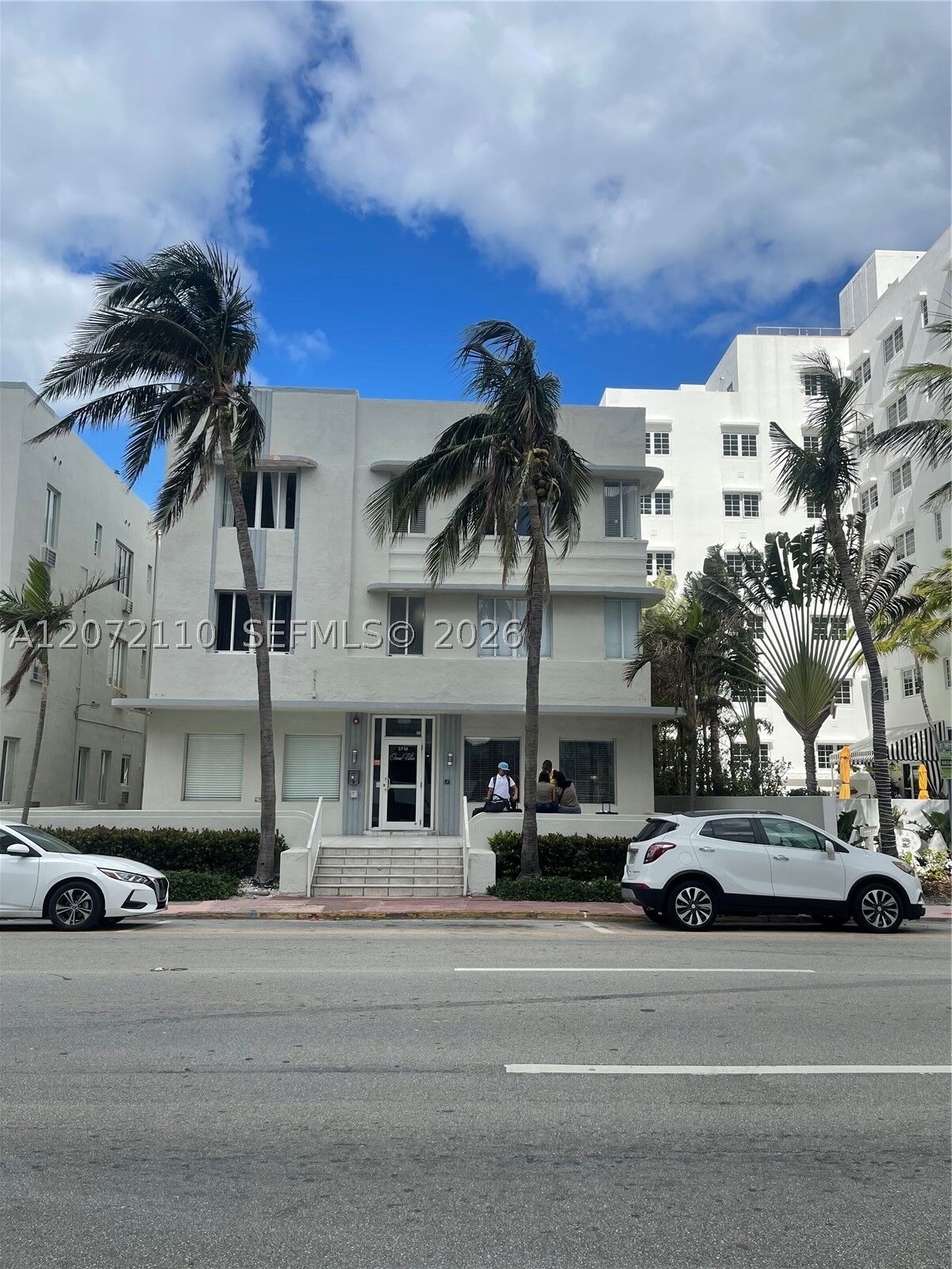 Property Photo: 3710 Collins Ave N-208 FL 33140