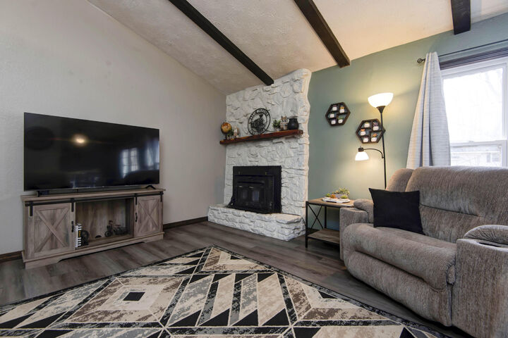 Property Photo:  1014 W Woodland Drive  MO 65738 