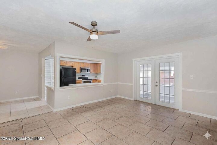 Property Photo: 2620 Redwood Avenue FL 32780