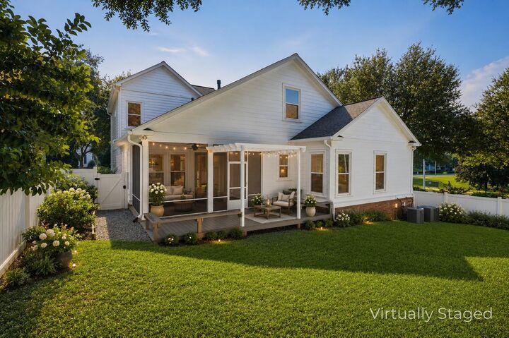 Property Photo: 5718 Roanoke Trail FL 32312