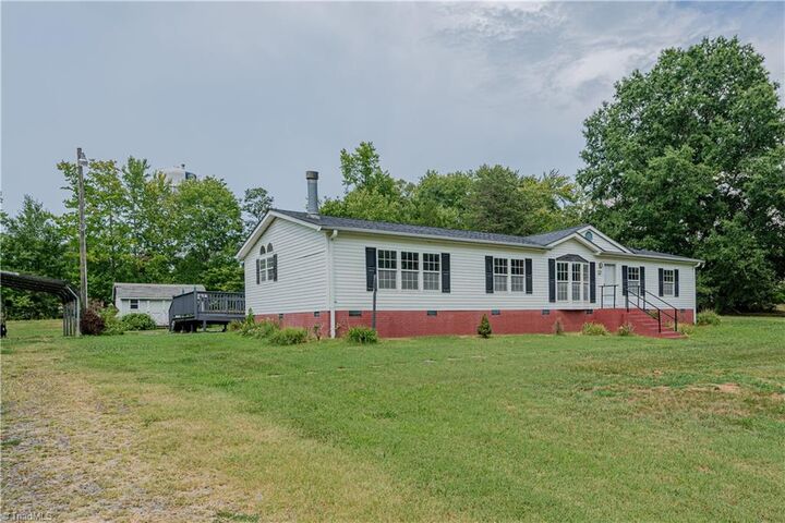 Property Photo: 127 Shelby Lane NC 27025