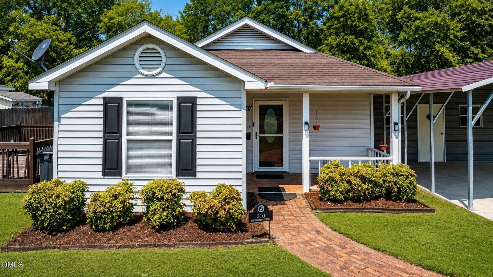 Property Photo: 310 S Webb Street NC 27576