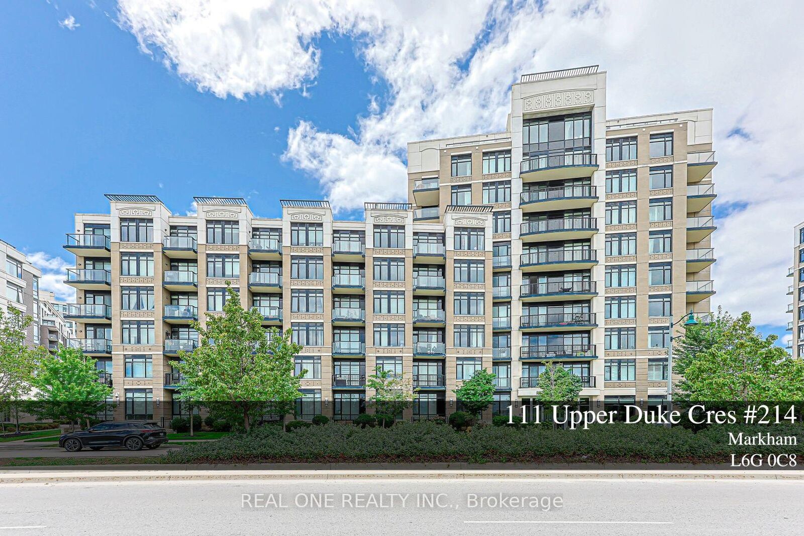 Property Photo: 111 Upper Duke Crescent 214 ON L6G 0C8