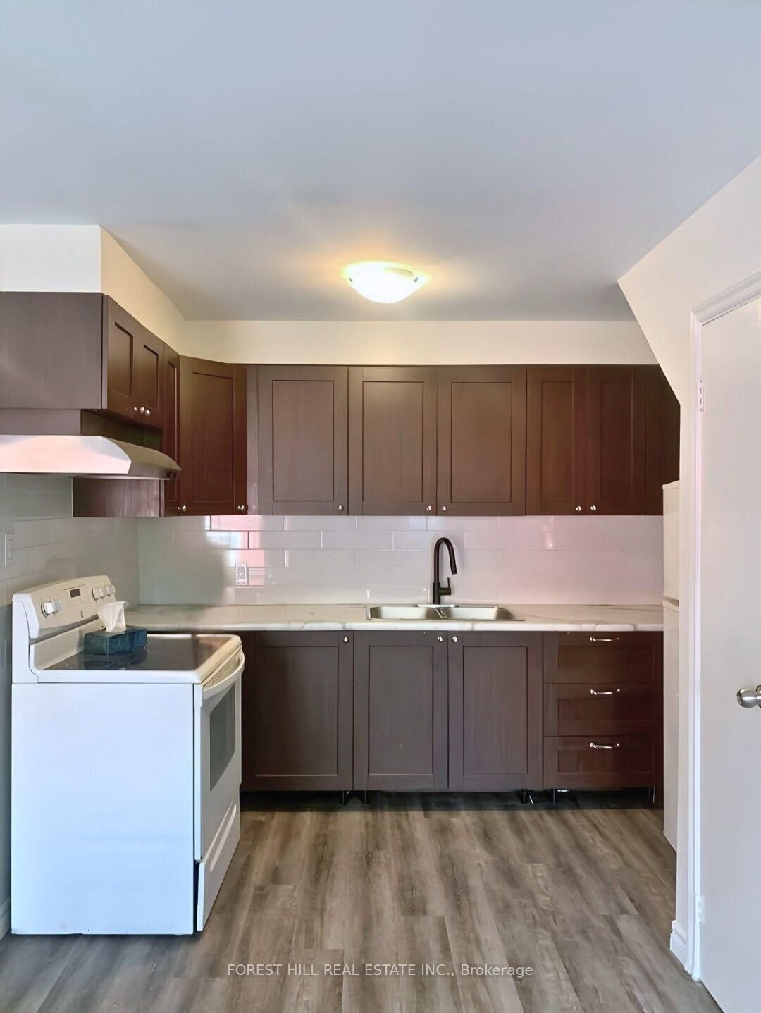 Property Photo:  422 Danforth Avenue B  ON M4K 1P3 
