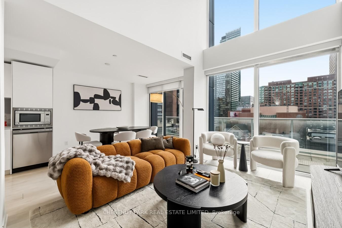 Property Photo: 18 Maitland Terrace 405 ON M4Y 0H2