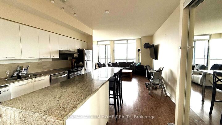 Property Photo: 29 Singer Court 2605 ON M2K 0B3