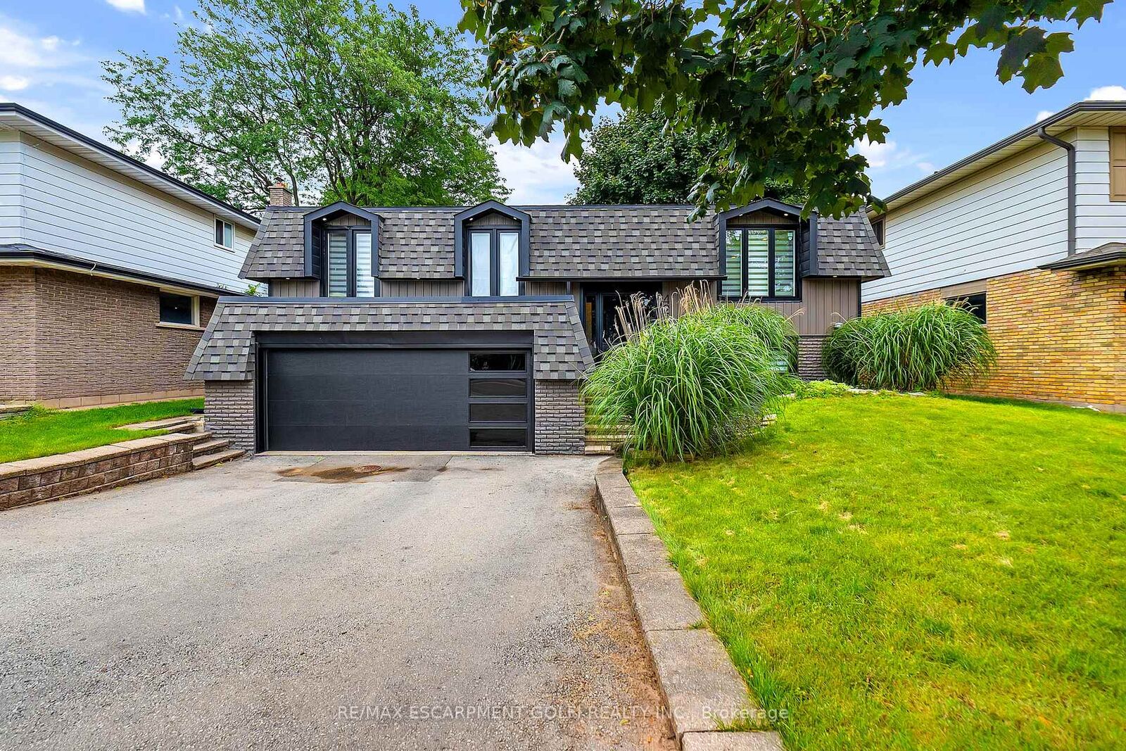 Property Photo: 4236 Longmoor Drive ON L7L 4Z9