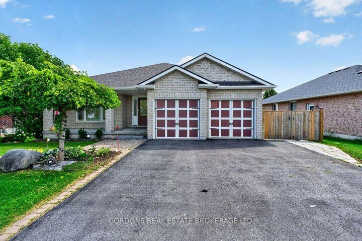 436 Bridge Street W — photo 1