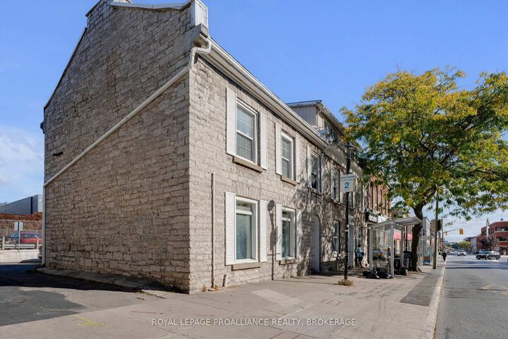 153-155 Brock Street — photo 1