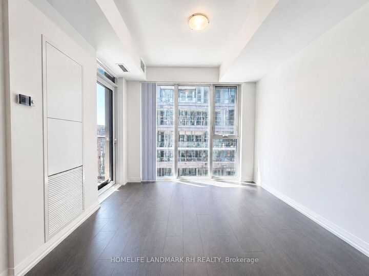 Property Photo:  400 King Street W 619  ON M5V 0X8 