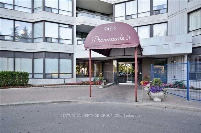 Property Photo: 7460 Bathurst Street 1003 ON L4J 7K9