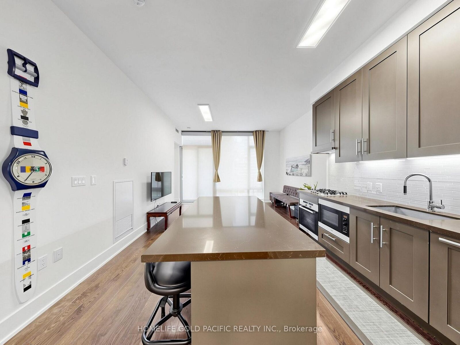 Property Photo: 39 Queens Quay E 732 ON M5E 0A5