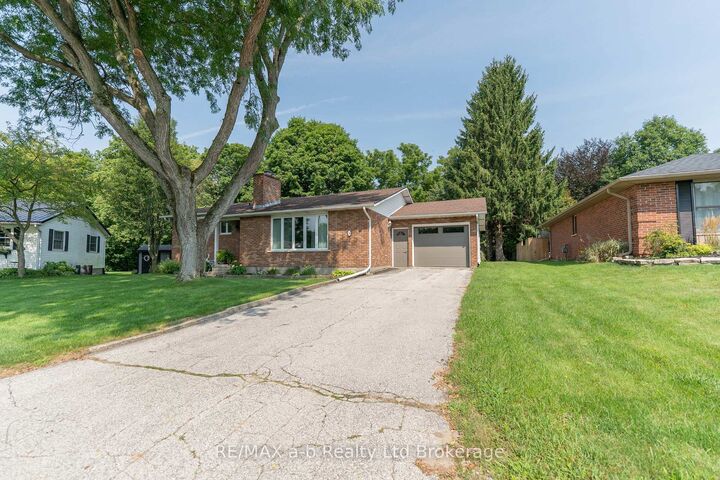 Property Photo: 34 Glenridge Road ON N4G 4J7