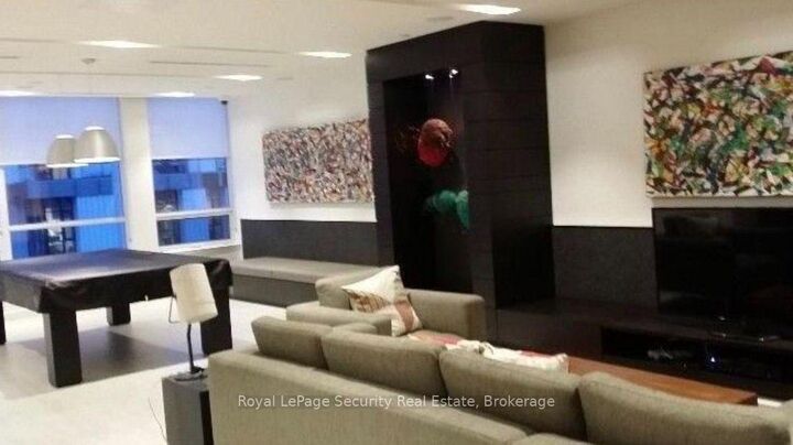 Property Photo:  170 Sumach Street 1405  ON M5A 3K2 