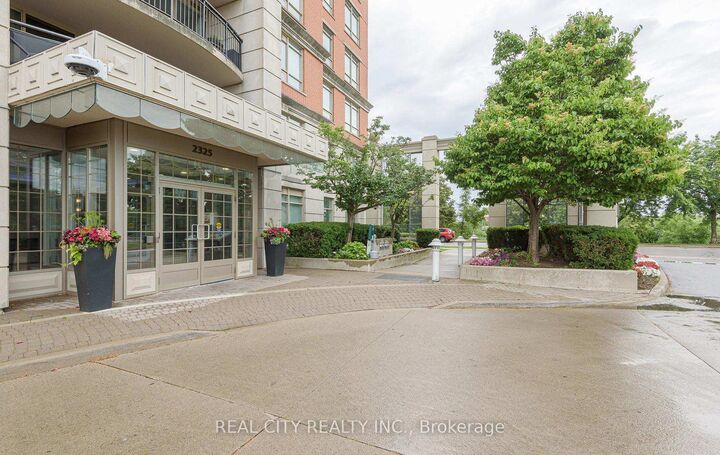 Property Photo: 2325 Central Park Drive 704 ON L6H 0E2