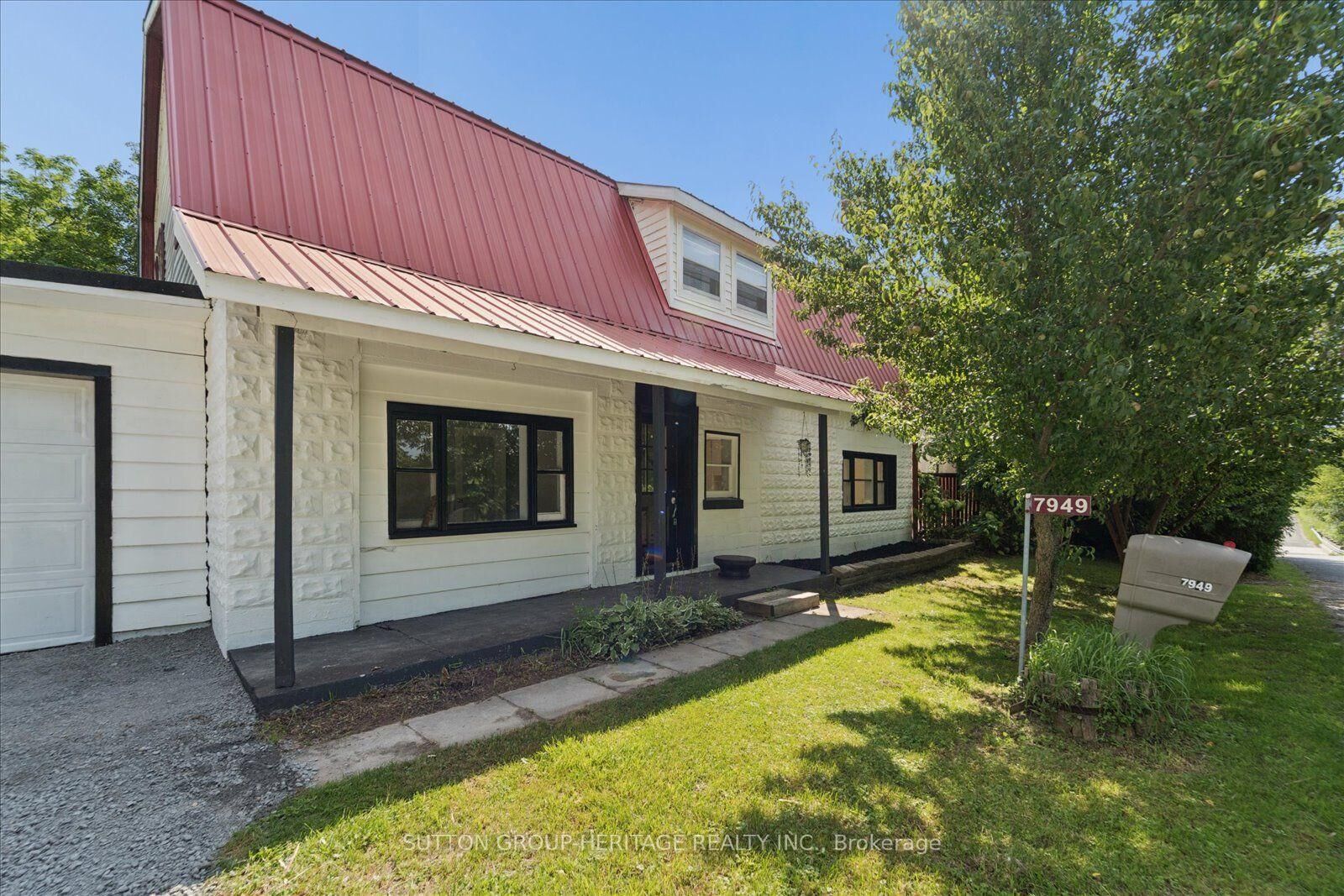 Property Photo: 7949 Mill Street ON L0A 1B0