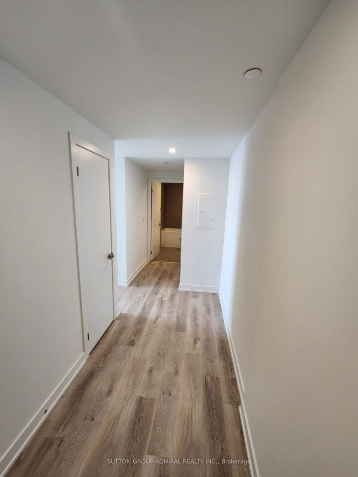 Photo de la propriété:  370 Martha Street 2308  ON L7R 2P7 