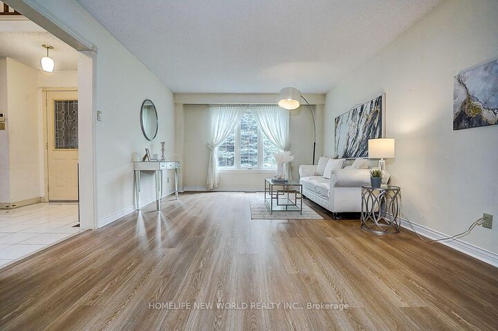 Property Photo: 51 Leighland Drive ON L3R 7R8
