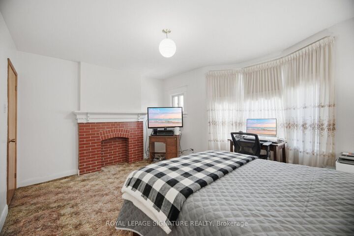 43 Marchmount Road — photo 1