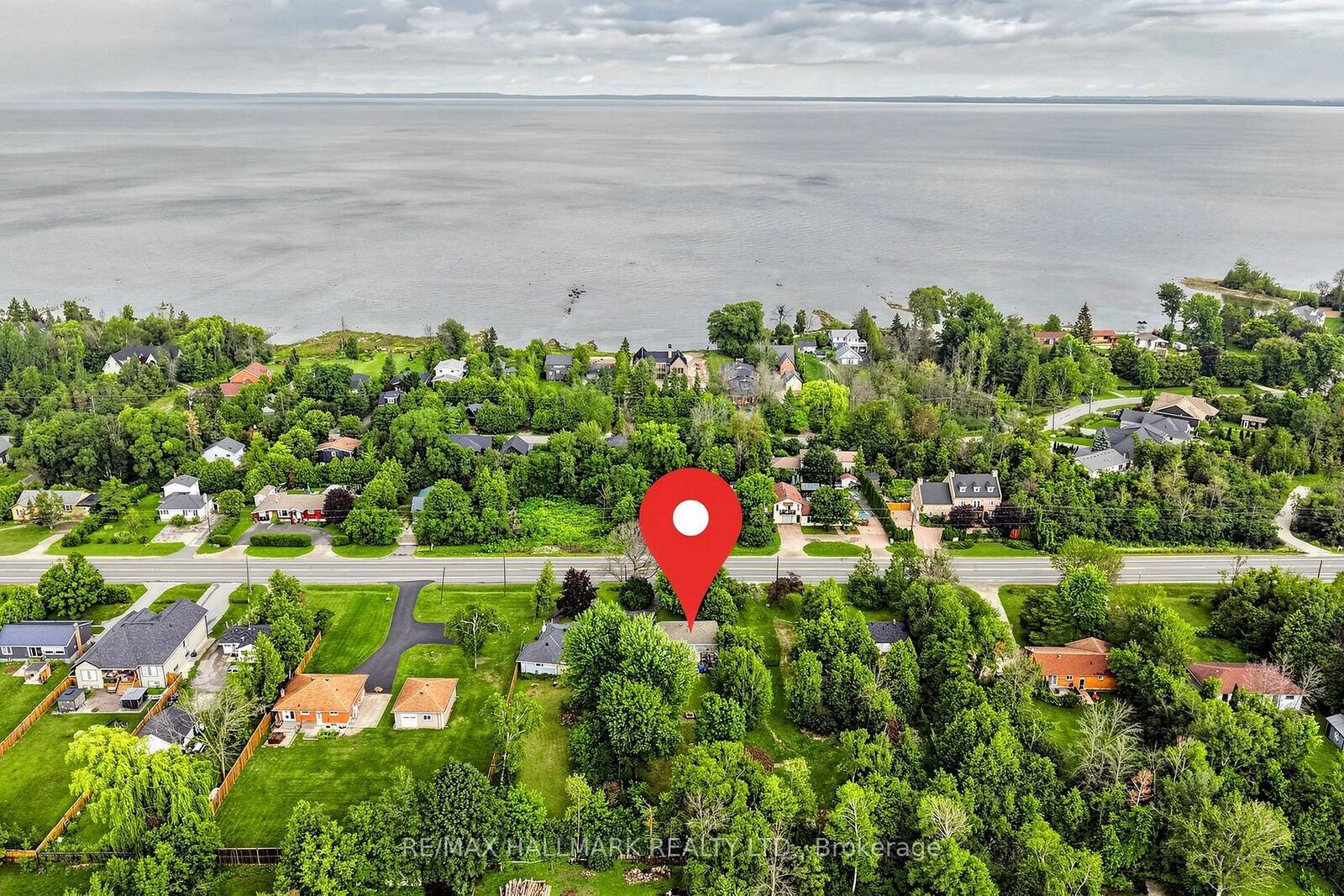 Property Photo: 9771 Beachwood Road ON L9Y 3Z1