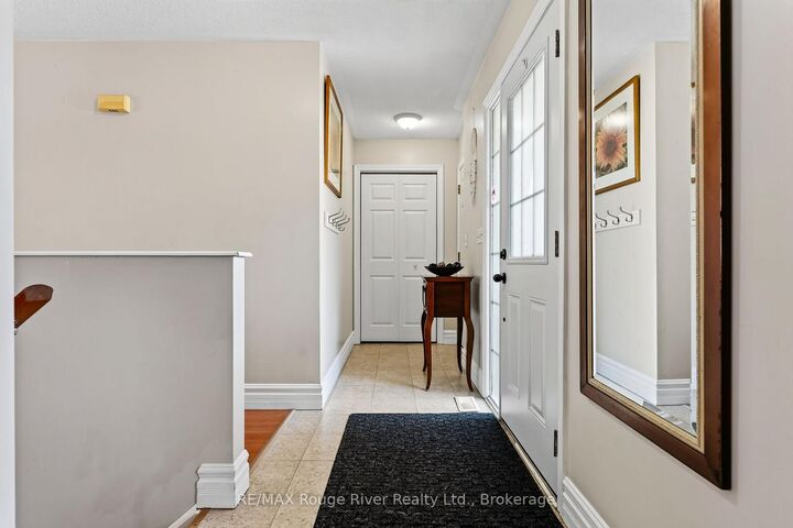 Property Photo: 9 Jane's Court ON K0K 1S0