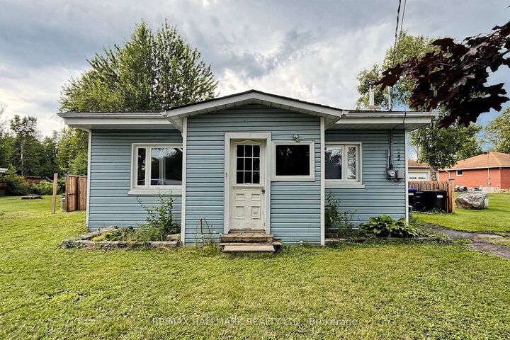 Property Photo: 9775 Beachwood Road ON L9Y 3Z1