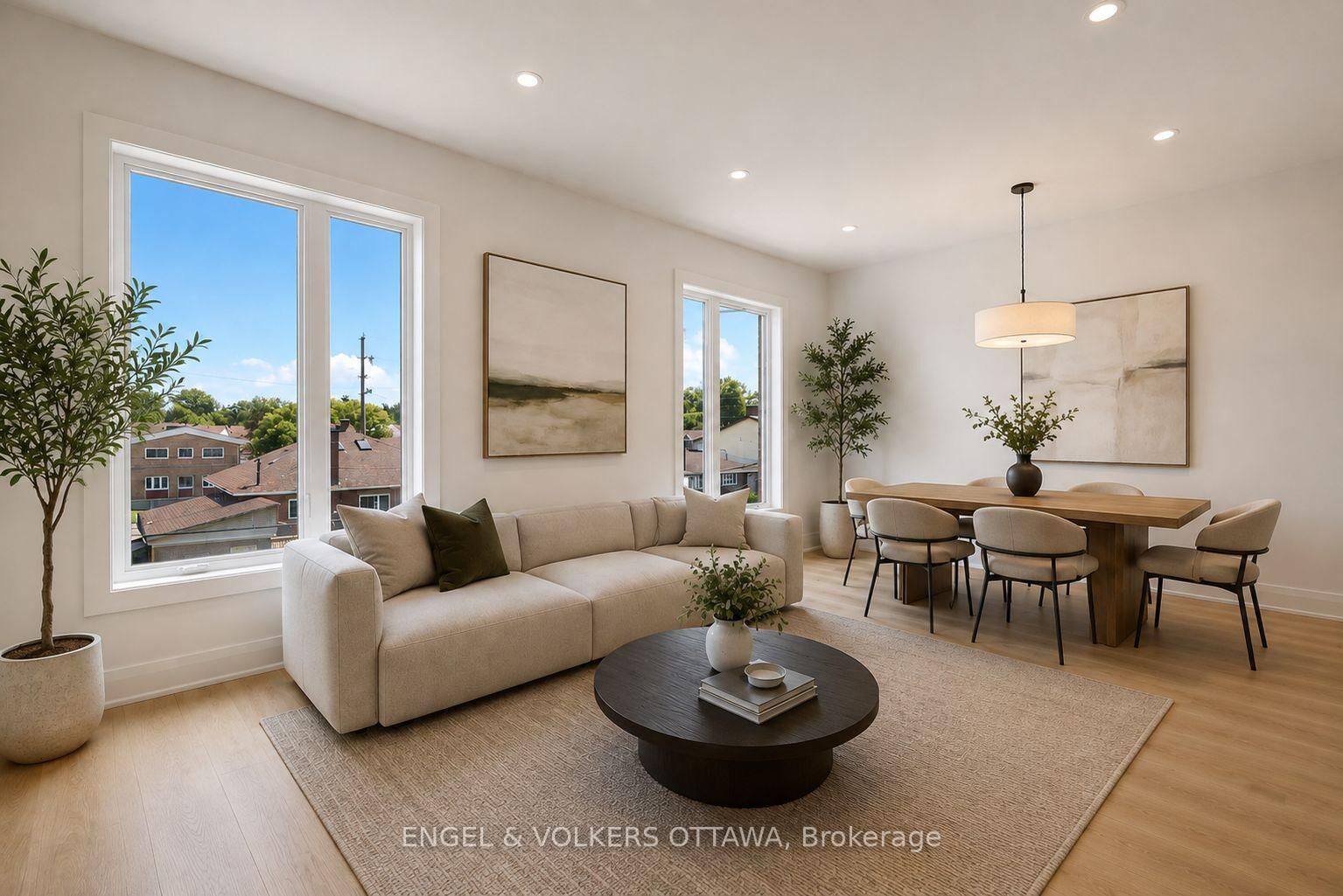 Property Photo: 655 Donat Street N 8 ON K1K 3L8
