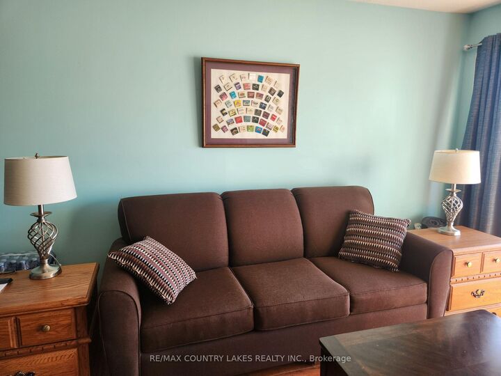 Property Photo: 4 Paradise Boulevard 3 ON L0K 1B0