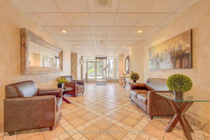 Property Photo: 55 Green Valley Drive 608 ON N2P 1Z6