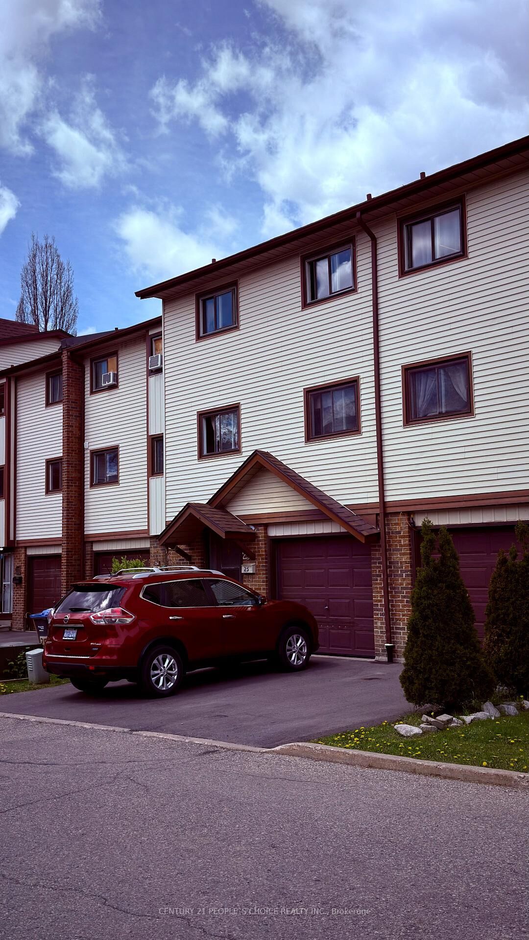 Property Photo:  25 McCallum Court  ON L6W 3M4 