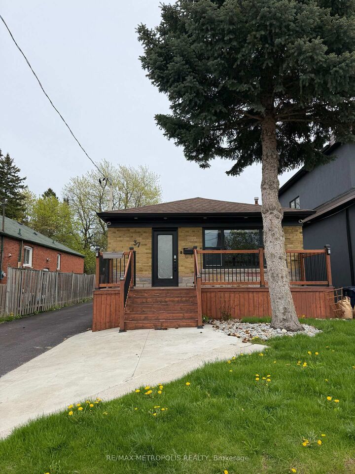 37 Lynvalley Crescent — photo 1