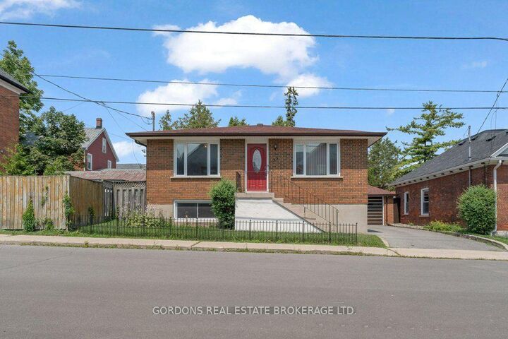33 Plum Street — photo 1