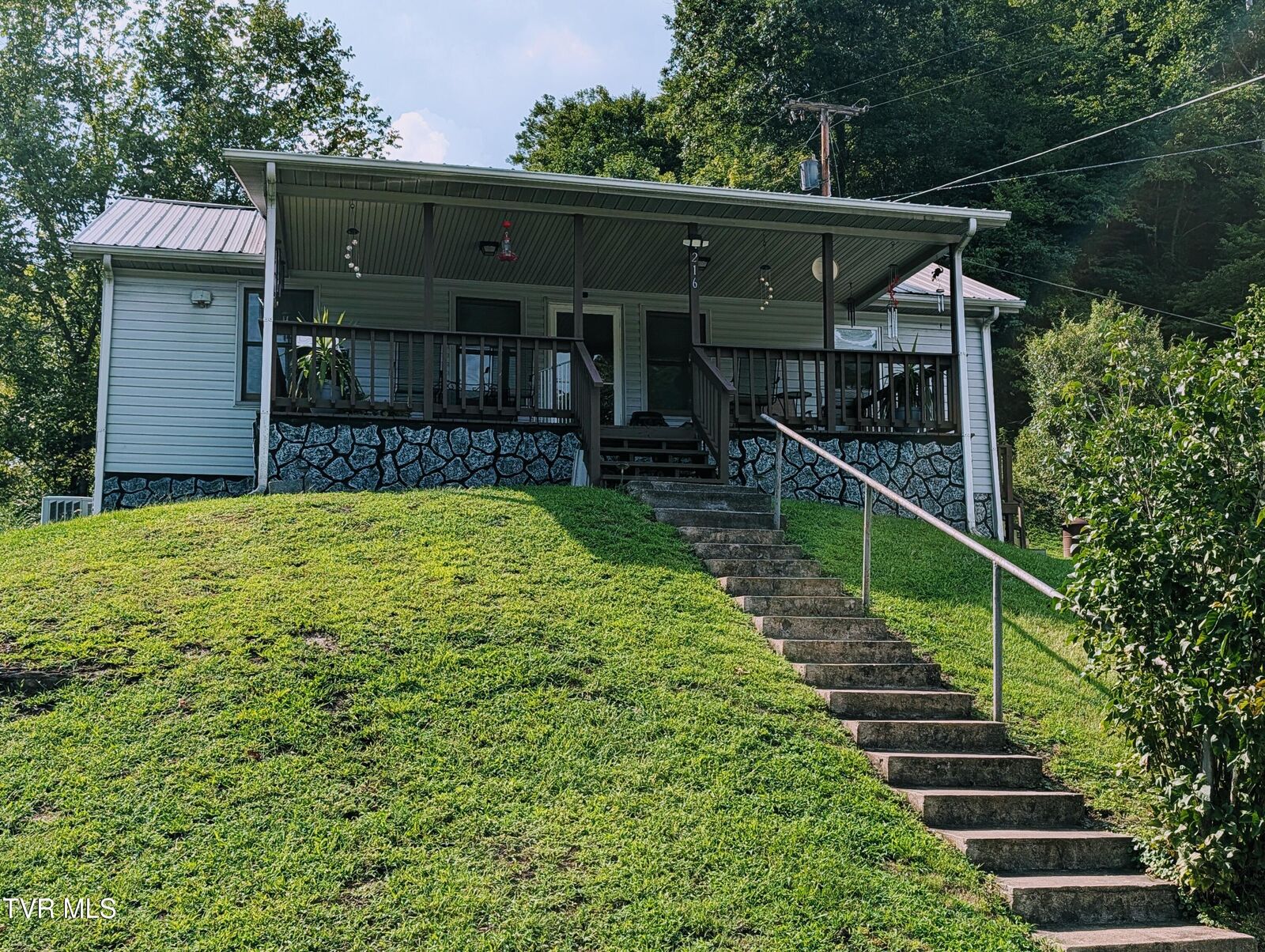 Property Photo: 216 Banner Street VA 24226