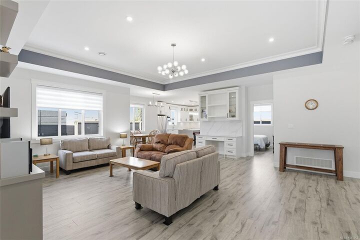 Property Photo: 225 Dunbar Way BC V9P 0G6