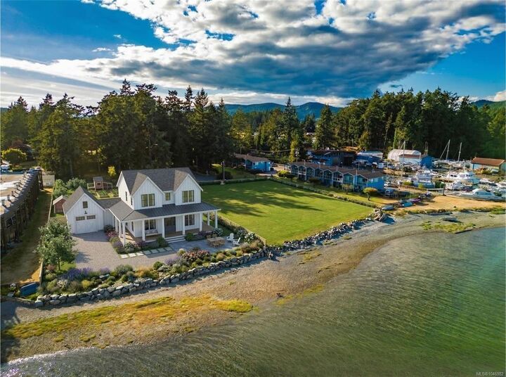 Property Photo:  6107 Seabroom Rd  BC V9Z 0B8 