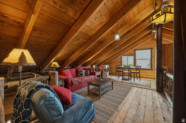 Property Photo:  1093 N Shadow Way E  UT 84629 