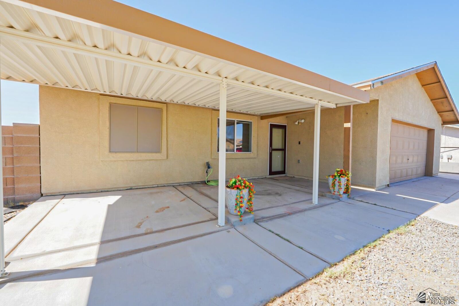 Property Photo:  8701 E 38 Pl  AZ 85365 