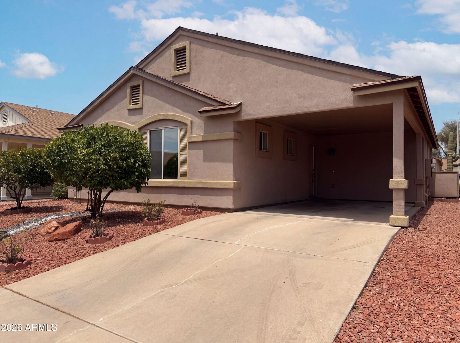 Property Photo: 1842 E Riviera Drive AZ 85249
