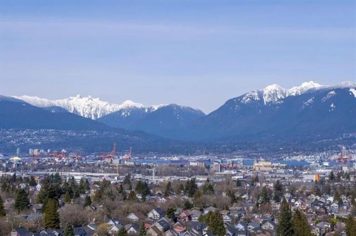 Property Photo:  4028 Knight Street 1405  BC V6R 4A1 