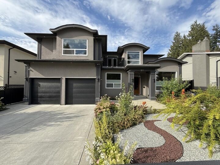 1211 Foster Avenue — photo 1