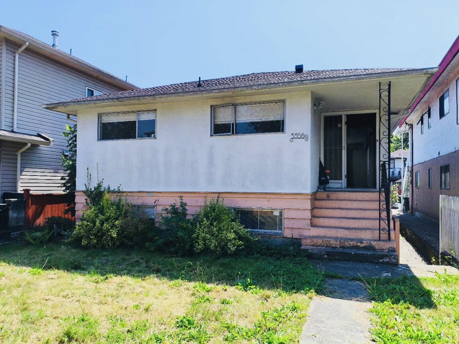 Property Photo: 3356 William Street BC V5K 2Z3