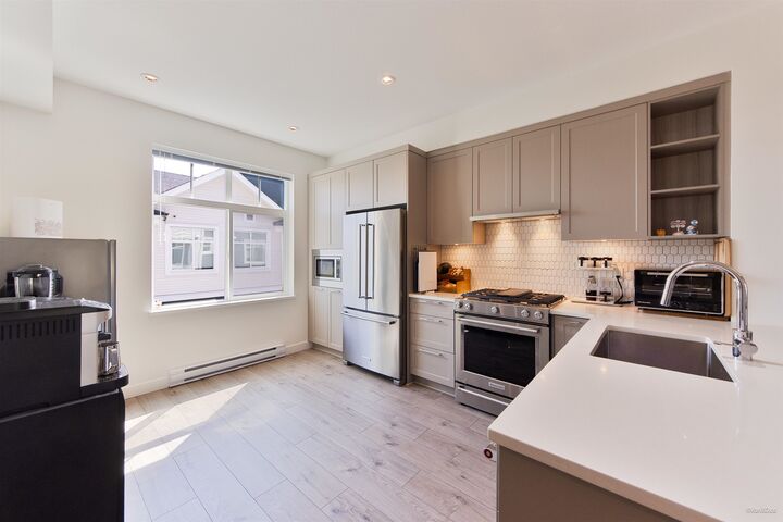 Property Photo: 3565 Baycrest Avenue 131 BC V3B 0R7