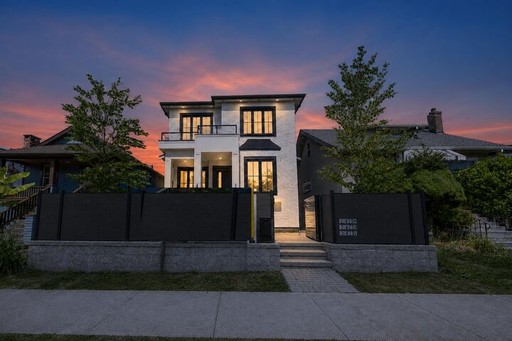 425 E 56th Avenue — photo 1