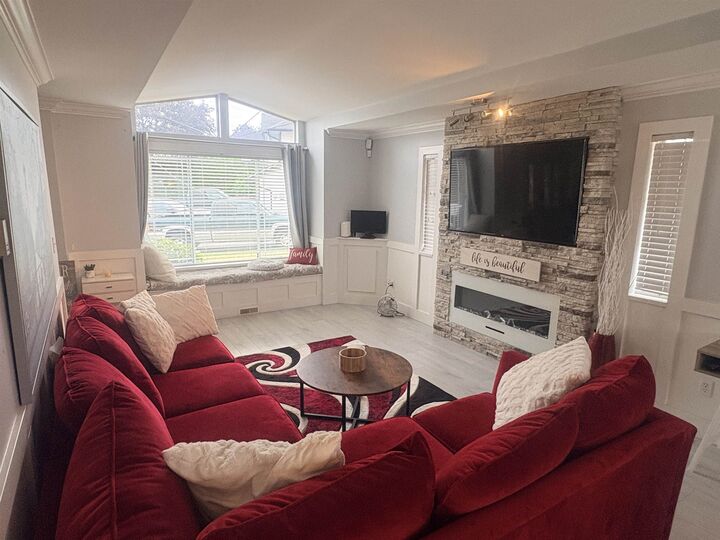 Property Photo: 23017 122A Avenue BC V2X 0X3