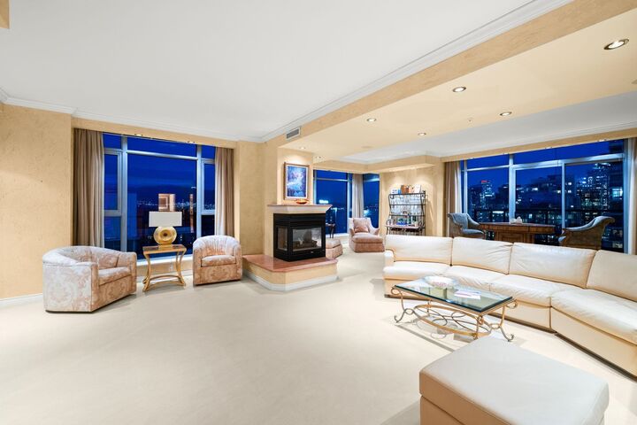 Property Photo: 1790 Bayshore Drive Ph3 BC V6G 3G5