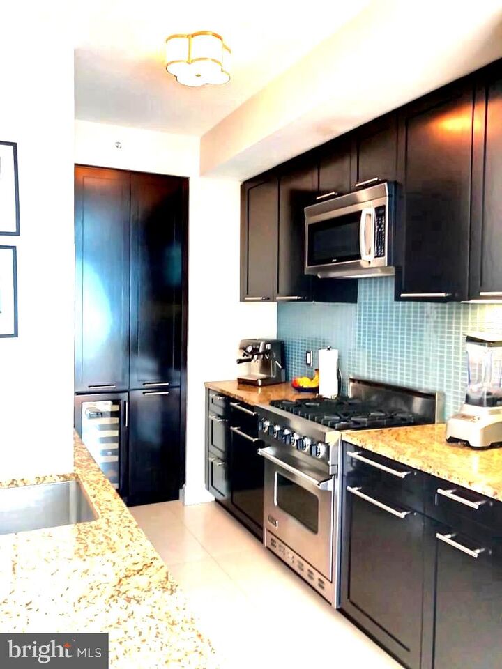 Property Photo:  1414 S Penn Square 17H  PA 19102 
